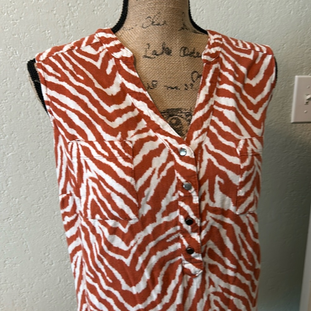 🌟Torrid Sleeveless Blouse/Top🌟